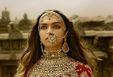 பத்மாவதி படத்திற்கு யூ/ஏ சான்றிதழ் வழங்க மத்திய திரைப்பட தணிக்கை வாரியம் முடிவு