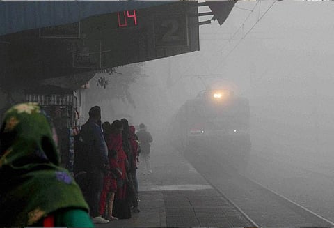 வட மாநிலங்களில் கடும் பனி மூட்டம்: 59 ரயில்கள் ரத்து, 21 ரயில்கள் காலதாமதம்