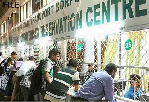 6-வது நாள் பஸ் ஸ்டிரைக், சிறப்பு பேருந்து முன்பதிவு மையத்தின் தொடக்க விழா நிகழ்ச்சிகள் ரத்து