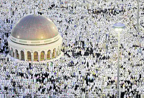 உழைத்து வாழ வேண்டும்