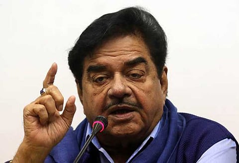 யஷ்வந்த் சின்காவுக்கு ஆதரவு தெரிவித்ததால் கட்டிடம் இடிக்கப்பட்டதா?