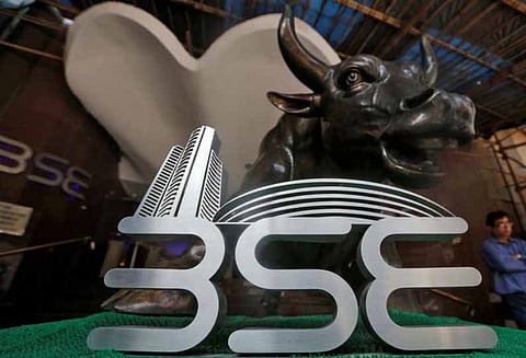 உச்சநீதிமன்றத்தின் 4 நீதிபதிகள் பத்திரிகையாளர்கள் சந்திப்பால் பங்கு சந்தை சரிவு