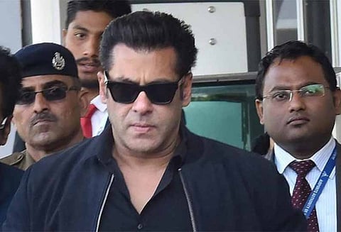 மர்ம நபர்கள் மிரட்டல் ரேஸ் 3 படப்பிடிப்பை ரத்து செய்துவிட்டு எஸ்கேப் ஆன சல்மான்கான்