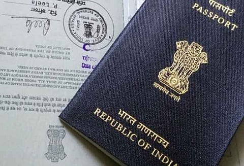 பாஸ்போர்ட் ஆரஞ்சு நிறத்திற்கு மாற்றப்படுகிறது, முகவரியும் நீக்கப்படலாம் என தகவல்கள்