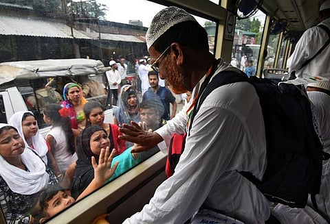 ஹஜ் மானியம் ‘ஏர்இந்தியாவிற்குதான்’ இஸ்லாமியர்கள் ஏமாற்றப்பட்டனர் - ஏஐஎம்பிஎல்பி சொல்கிறது