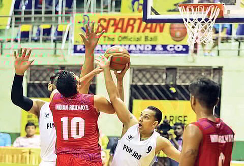 தேசிய கூடைப்பந்து போட்டி: தமிழக பெண்கள் அணி மீண்டும் தோல்வி