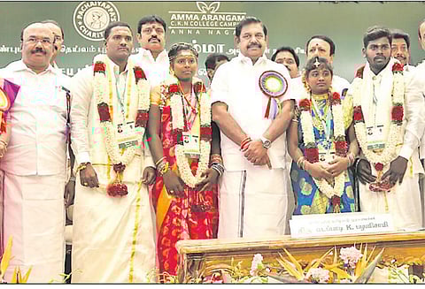 மாவட்ட வளர்ச்சிப் பணிகளை நடைமுறைப்படுத்த துரித நடவடிக்கை எடப்பாடி பழனிசாமி தகவல்