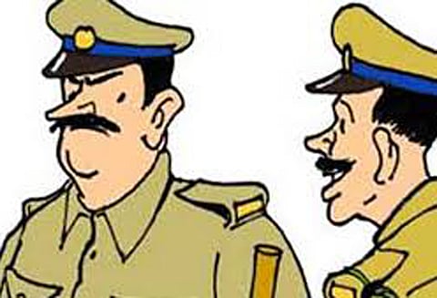 ராஜினாமா கடிதம் எழுதி வைத்த சிறப்பு சப்-இன்ஸ்பெக்டர் விடுமுறை தராததால் விரக்தி