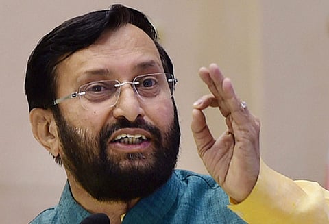 நிறுவனங்களில் 3 மாதம் பயிற்சி பெறுவது கட்டாயம் என்ஜினீயரிங் கல்விக்கு புதிய பாடத்திட்டம்