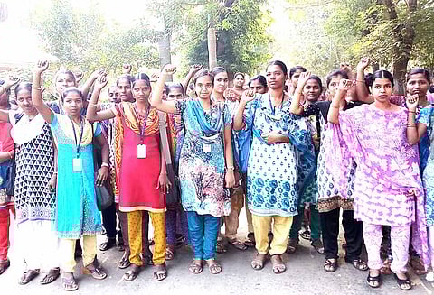 பஸ் கட்டண உயர்வை கண்டித்து தமிழகம் முழுவதும் தொடரும் மாணவர்கள் போராட்டம்