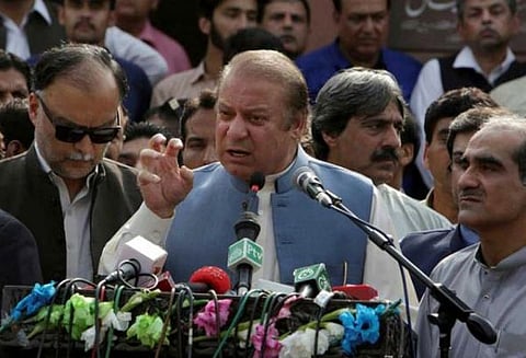 பனமா பேப்பர்ஸ் வழக்கு: பாக். முன்னாள் பிரதமர் நவாஸ் ஷெரீப் கோரிக்கை நிராகரிப்பு