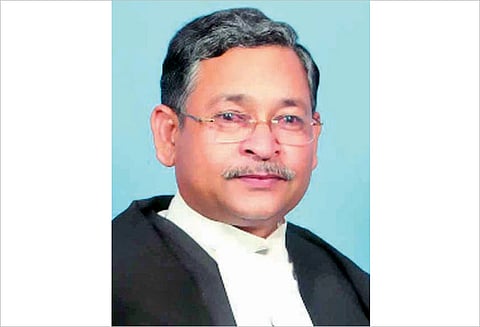 அலகாபாத் ஐகோர்ட்டு தலைமை நீதிபதியை நீக்க நடவடிக்கை