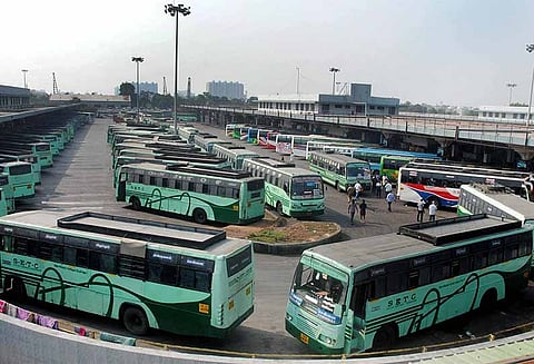 வேலை நிறுத்தத்தில் ஈடுபட்ட போக்குவரத்து ஊழியர்களின் 7 நாள் சம்பளம் பிடித்தம்