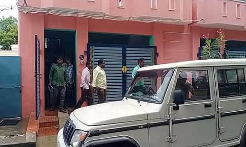 நகராட்சி அதிகாரிகளிடம் லஞ்ச ஒழிப்பு துறையினர் விசாரணை