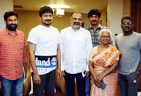 உதயநிதி ஸ்டாலினுடன் பேரறிவாளன் சந்திப்பு