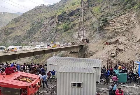 ஜம்மு-காஷ்மீர் சுரங்கப்பாதை விபத்து குறித்து விசாரிக்க 3 பேர் கொண்ட நிபுணர் குழு அமைப்பு!