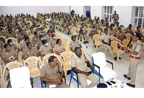 தேர்வில் வெற்றி பெற்று வாழ்வில் முன்னேறி செல்ல வேண்டும்
