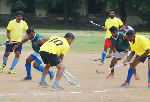 சிறுமலர் பள்ளி அணி வெற்றி