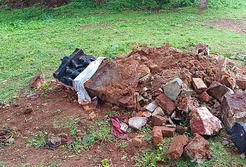 குற்றாலம் அருகே கோவில் சிலை சேதம் - போலீசார் விசாரணை