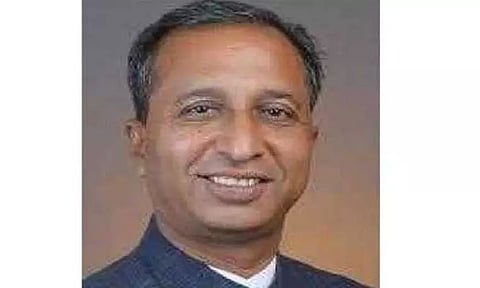 ஒப்பந்தங்களுக்கு கமிஷன் அதிகாரிகளிடம் டீல் பேசிய மந்திரி: அதிரடியாக பதவி நீக்கம் செய்த முதல்-மந்திரி...!