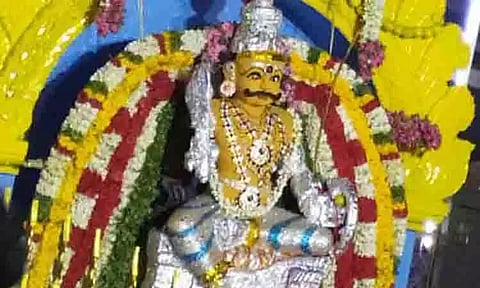 முனியப்ப சுவாமி கோவிலில் சிறப்பு அபிஷேக ஆராதனை