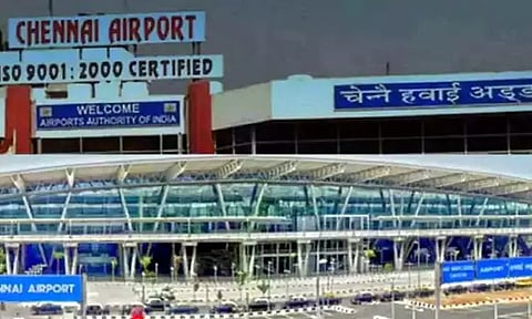 சென்னை விமான நிலையத்தில் ரூ.50 லட்சம் வெளிநாட்டு பணம் பறிமுதல்