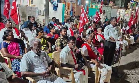 கம்யூனிஸ்டு, விடுதலை சிறுத்தைகள் கட்சியினர் ஆர்ப்பாட்டம்