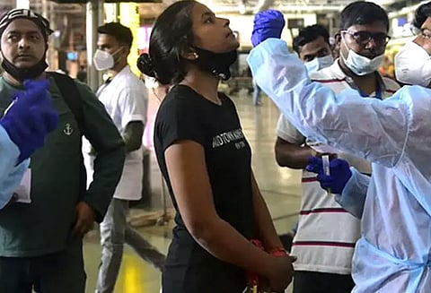 இந்தியாவில் சற்று குறைந்த தினசரி கொரோனா பாதிப்பு - உயிரிழந்தோர் எண்ணிக்கை உயர்வு!