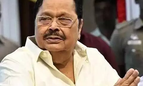 'மு.க.ஸ்டாலின் அறிவு, திறமையில் மூத்தவர், நாங்கள் இளையவர்' - துரைமுருகன் புகழாரம்