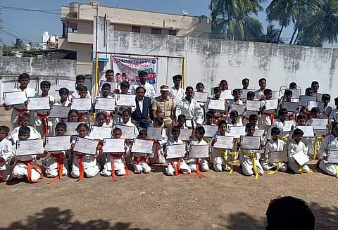 சின்னசேலத்தில் திறனாய்வு கராத்தே போட்டி