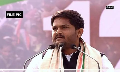 காங்கிரசில் இருந்து விலகிய ஹர்திக் படேல் பாஜகவில் இணைகிறார்