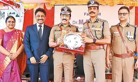 தாம்பரம் போலீஸ் கமிஷனர் ரவி விடைபெற்றார் தொடர்ந்து மக்கள் பணி செய்வேன் என்று உற்சாக பேச்சு