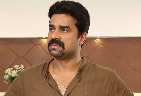 பாலியல் புகார்: நடிகையின் சம்மதத்துடனே உறவு கொண்டேன் ; நடிகர் பரபரப்பு வாக்கு மூலம்