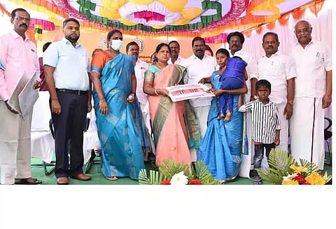 ரூ.98½ லட்சத்தில் சமுதாய கூடம்