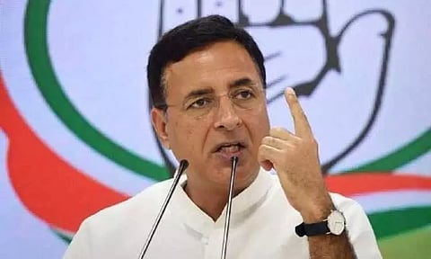 கர்நாடக காங்கிரசுக்கு 15 நாட்களில் புதிய நிர்வாகிகள் நியமனம்: ரன்தீப்சிங் சுர்ஜேவாலா தகவல்