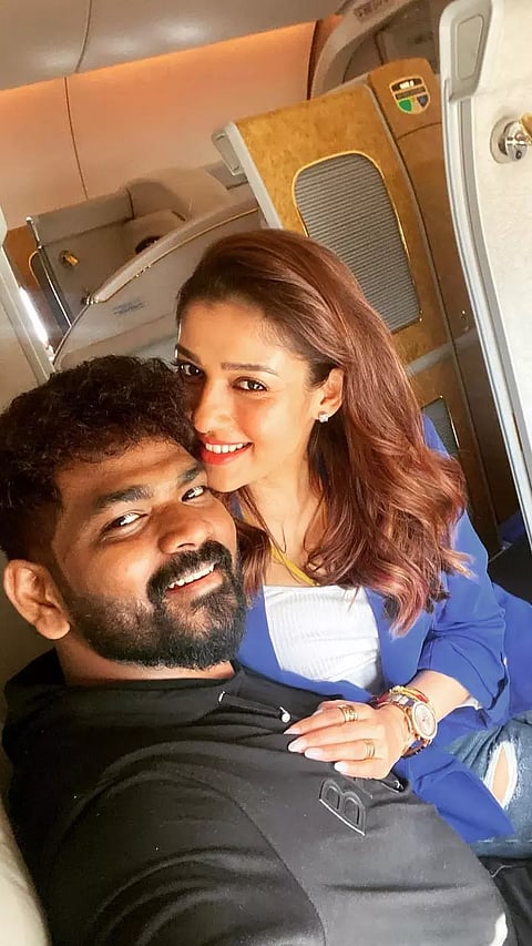 நயன்தாரா-விக்னேஷ் சிவன் 2-வது தேனிலவு பயணம் - ஸ்பெயின் நாட்டுக்கு பறந்தனர்