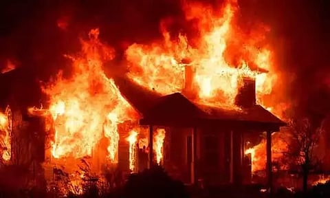 கூரை வீடு எரிந்து நாசம்