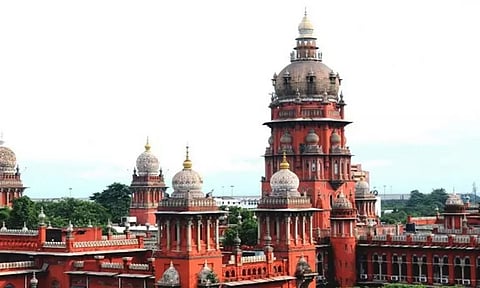 தமிழக கோவில்களில் அர்ச்சகர்கள் நியமனம் தொடர்பான அரசு விதிகள் செல்லும் - சென்னை ஐகோர்ட்டு தீர்ப்பு...!