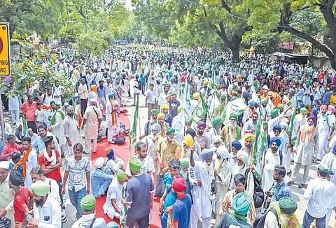 மத்திய அரசை கண்டித்து டெல்லியில் மீண்டும் விவசாயிகள் போராட்டம்