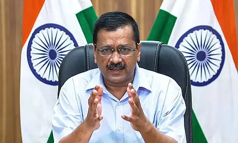 எம்.எல்.ஏ.க்களுக்கு சி.பி.ஐ. சோதனை அச்சுறுத்தல்; கெஜ்ரிவால் இல்லத்தில் நாளை ஆலோசனை கூட்டம்