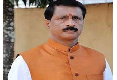 உண்டு உறைவிட பள்ளியில் நகரசபை தலைவர், கமிஷனர் ஆய்வு