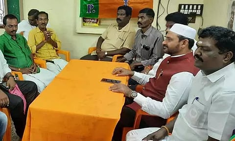 வாக்கு வங்கி அரசியலுக்காக மக்களை பிளவுபடுத்தும் கட்சிகள்