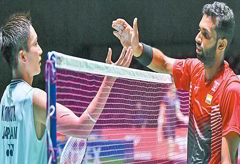 உலக பேட்மிண்டன் போட்டி: முன்னாள் சாம்பியன் மோமோட்டாவுக்கு அதிர்ச்சி அளித்தார் பிரனாய்