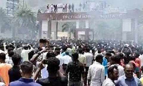 கள்ளக்குறிச்சி கலவரம்: வன்முறையைத் தூண்டும் வாட்ஸ்அப் பதிவு - மேலும் 3 பேர் கைது...!