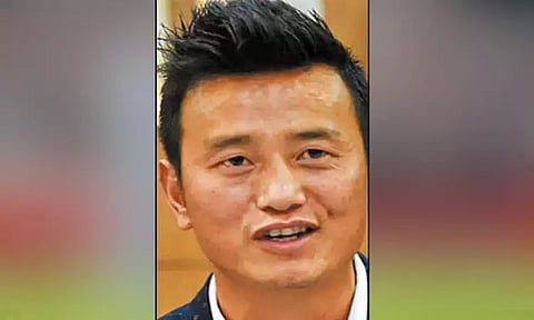 இந்திய கால்பந்து சம்மேளன தலைவர் பதவிக்கு பாய்ச்சுங் பூட்டியா மீண்டும் வேட்பு மனு தாக்கல்