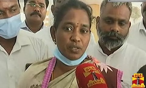 ஸ்ரீமதி மரணம்: முதல்-அமைச்சரை முழுமையாக நம்புகிறோம் - மாணவியின் தாய் பேட்டி