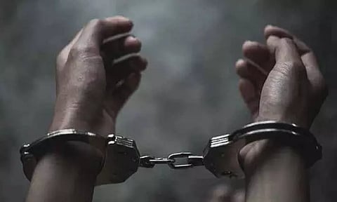 பஞ்சாபில் லாரியில் இருந்து 38 கிலோ போதைப்பொருள் பறிமுதல் - இருவர் கைது