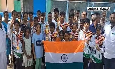 நேபாளத்தில் நடைபெற்ற சர்வதேச சிலம்பாட்ட போட்டி - சாம்பியன் பட்டம் வென்ற அவினாசி மாணவர்கள்