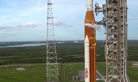 நாசாவின் ஆர்ட்டெமிஸ்-1 எஸ்எல்எஸ் ராக்கெட் விண்ணில் பாய்வதில் சிக்கல்: கவுன்ட்-டவுன் நிறுத்தம்!