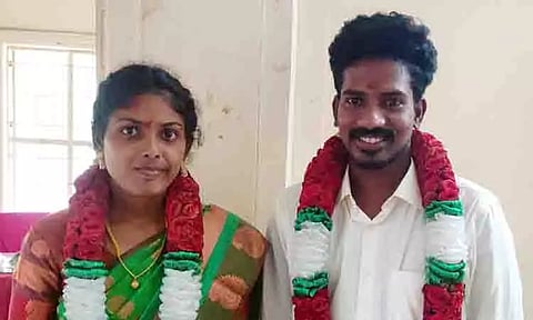 காதல் திருமண ஜோடி போலீசில் தஞ்சம்